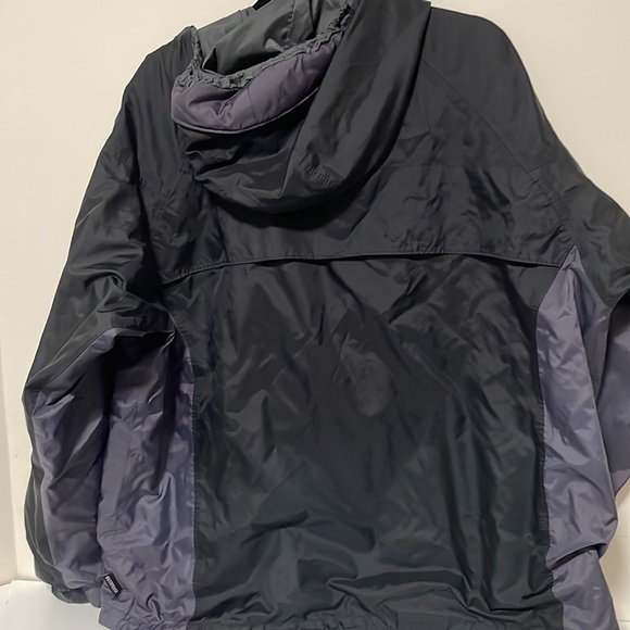 Columbia Waterproof Rain Jacket Size XL - Picture 3 of 3